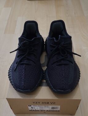 EUC YZY 350 V2 Black Sneaker Low-Top Knit Running Shoes